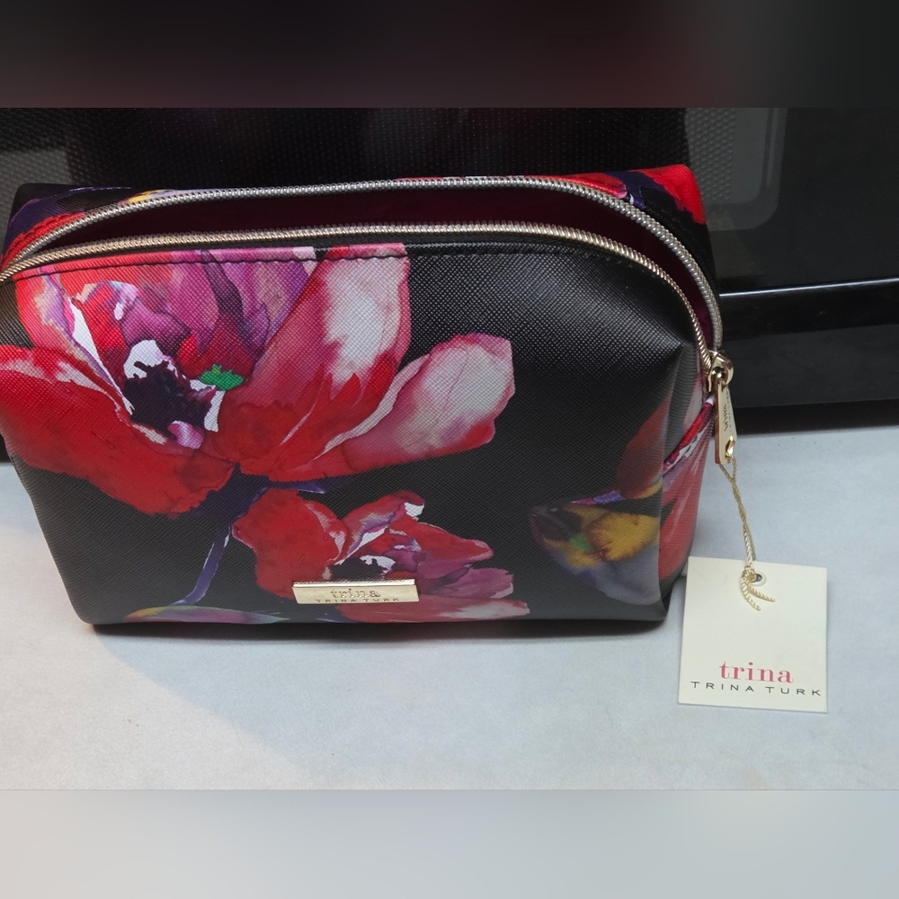 Trina Turk NWT Black Floral Makeup Travel Bag